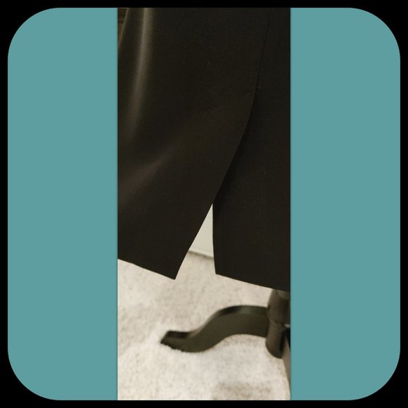 PIERRE CARDIN || Fully-Lined Sleeveless Sheath Dress (SIZE 8) - Picture 7 of 10